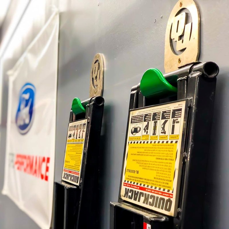 QUICKJACK Wall Hangers Set - nástenné držiaky