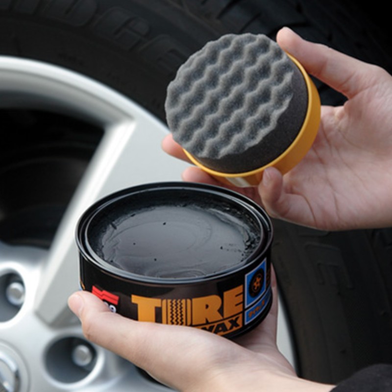 SOFT99 Tire Black Wax 170G - vosk na pneumatiky